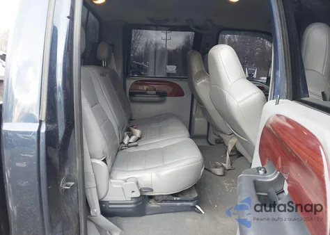 2005 Ford F-250 Lariat/Xl/Xlt from USA, damaged, VIN 1FTSW21P25EC49926